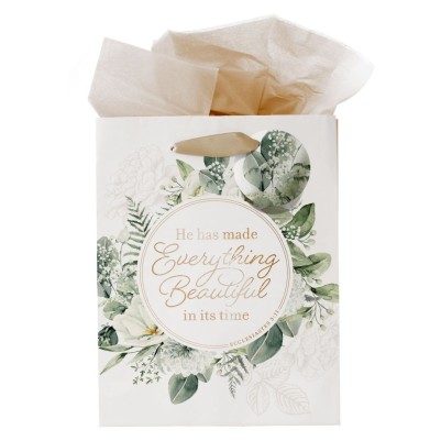 Gift Bag Med Everything Beautiful Green Wreath (08/24)